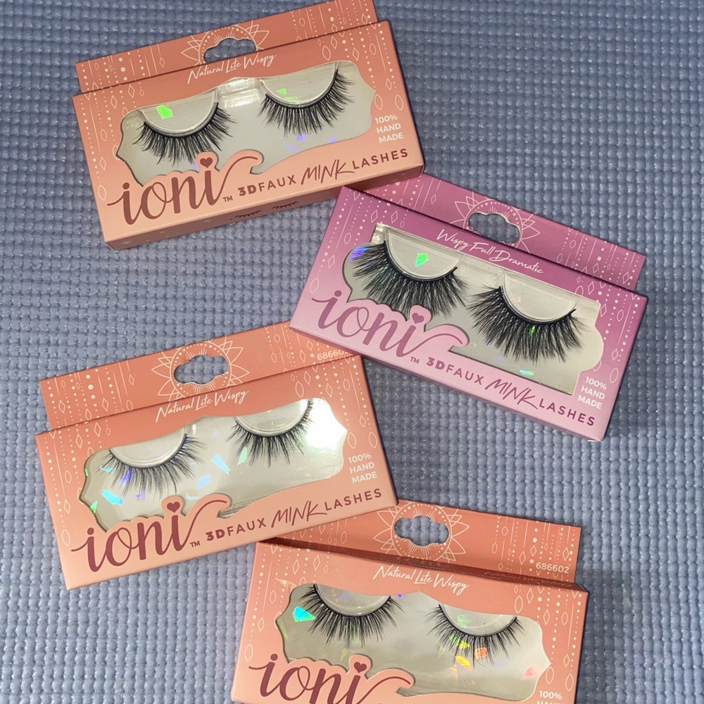 Ioni lashes
